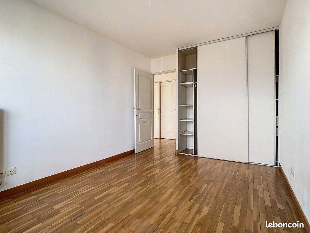 Appartement a louer sainte-foy-les-lyon - 4 pièce(s) - 95 m2 - Surfyn