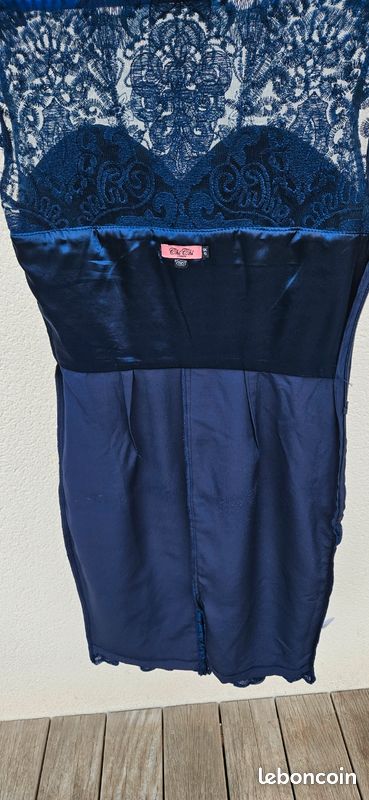 Robe bleue Chi Chi London 38 Vêtements