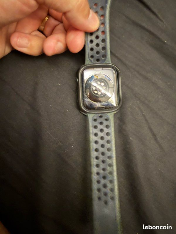 Apple Watch séries 9 45mm (image 4)