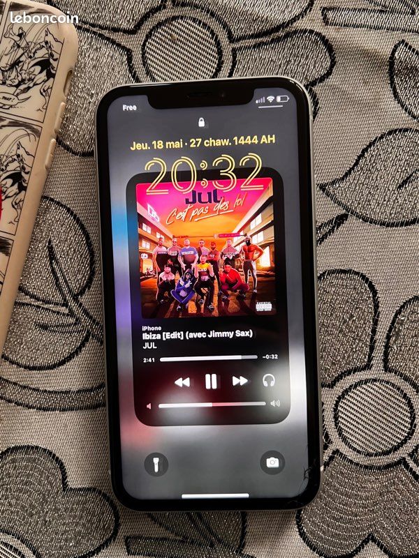IPhone XR (image 2)