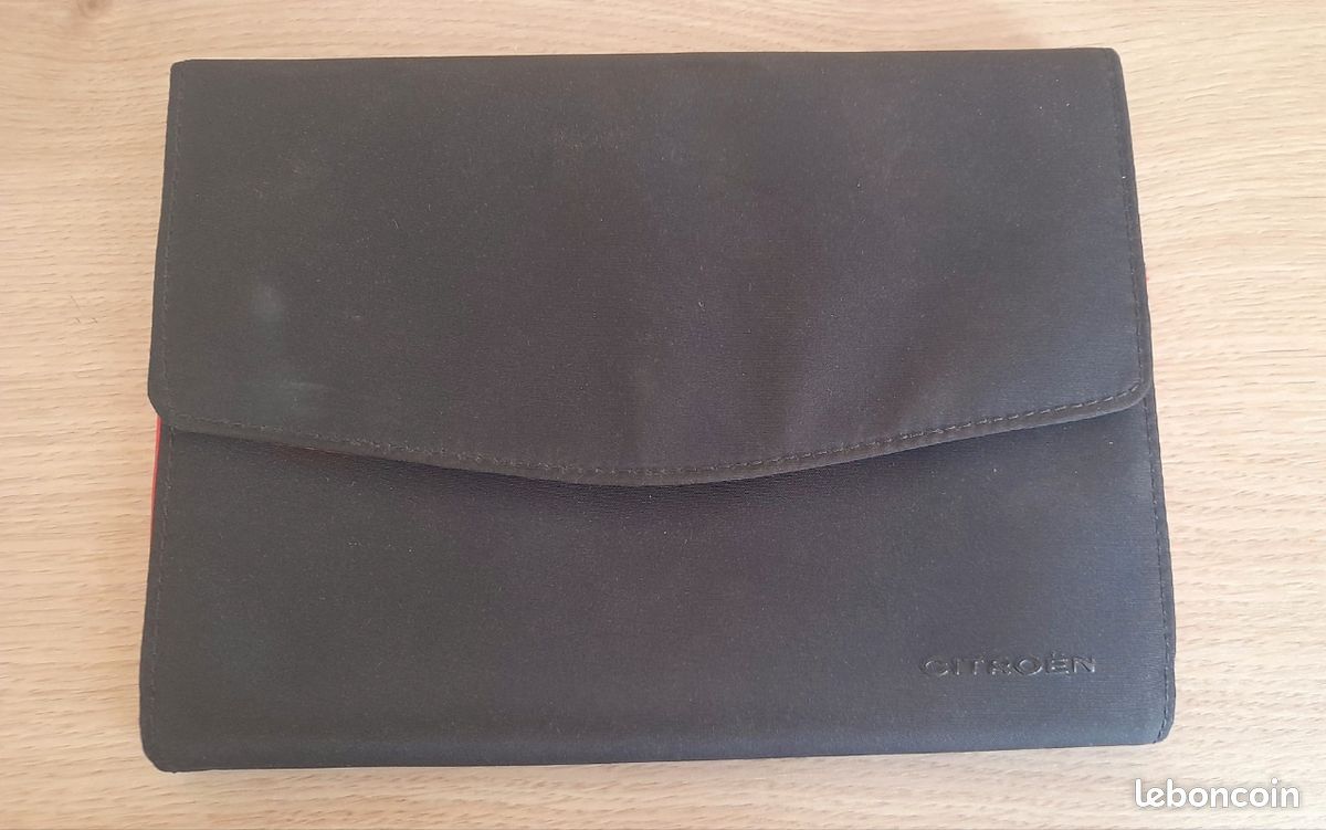 Pochette avec notice d'utilisation citroën C5 2 (image 1)