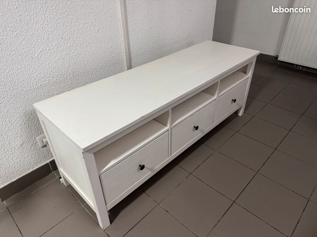 Meuble TV LIVRAISON GRATUITE très bon état (image 2)