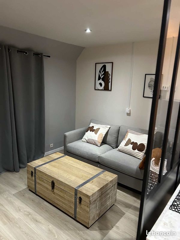 Appartement 1 pièce 23 m² · à Les Mesnuls · 23 m² · 700 €/mois