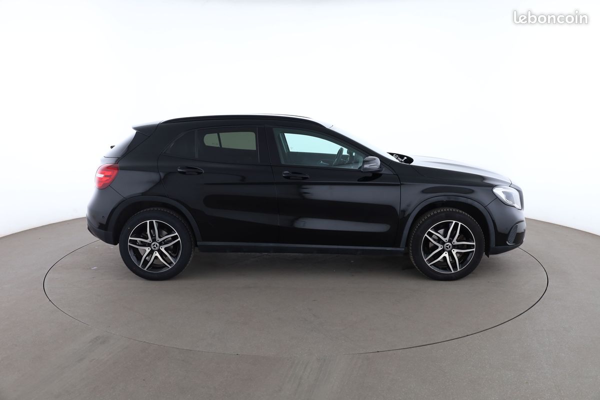 Mercedes-Benz GLA 250 Sensation 7G-DCT 211 ch (image 13)