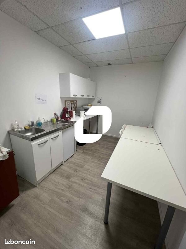 Bureau 260 m² (image 6)