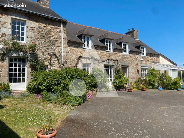 Propriété 8 pièces 183 m²