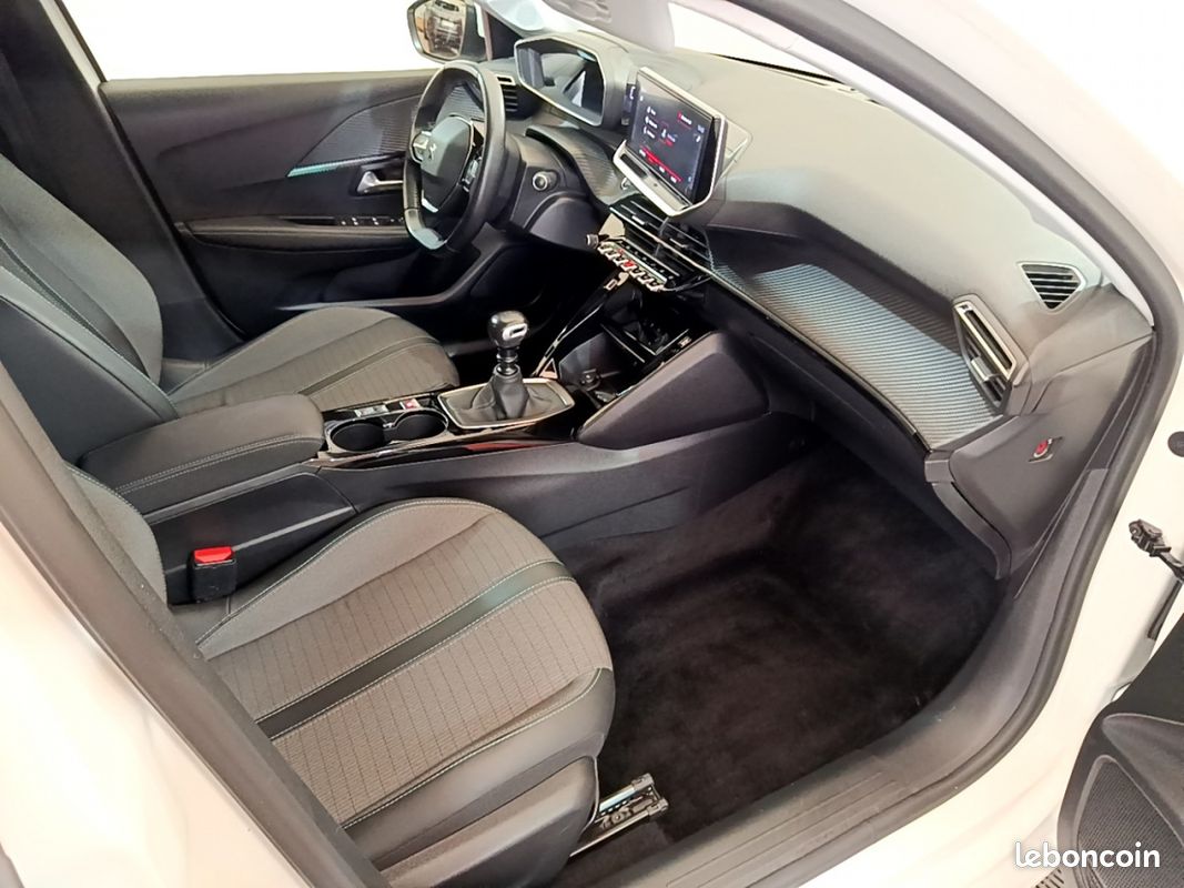 Peugeot 208 (2) PureTech 100 Allure Business (image 33)
