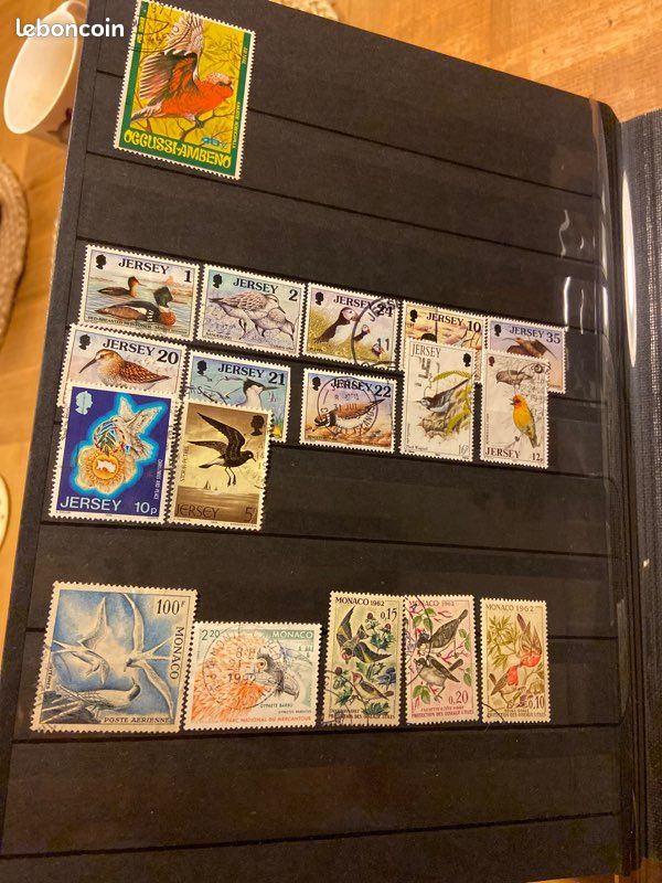 IMPACTO COLECCIONABLES – Álbum De 100 Sellos Auténticos Con Temática De Aves, Incluye Álbum Elegante De 14x18