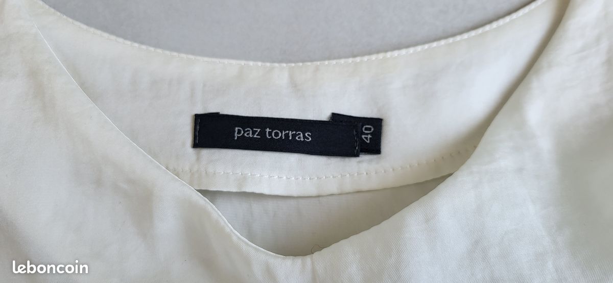 Top fluide couleur crème épaules dénudées Paz Torras T 40 (image 5)