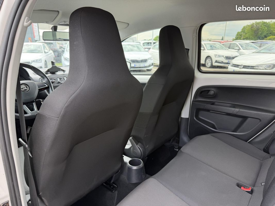 SKODA Citigo 1.0 60 ch BVM Ambition (image 30)