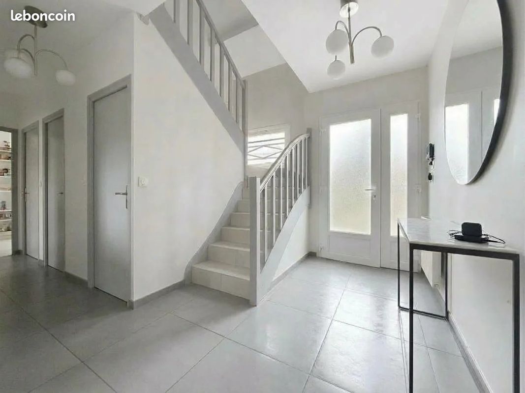 Maison 7 pièces 130 m² · à Saint-Jean-le-Blanc · 130 m² · 295 500 €