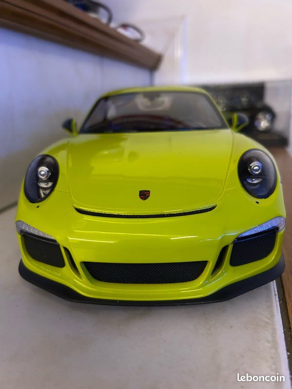 Porsche 911 1/12 (image 1)
