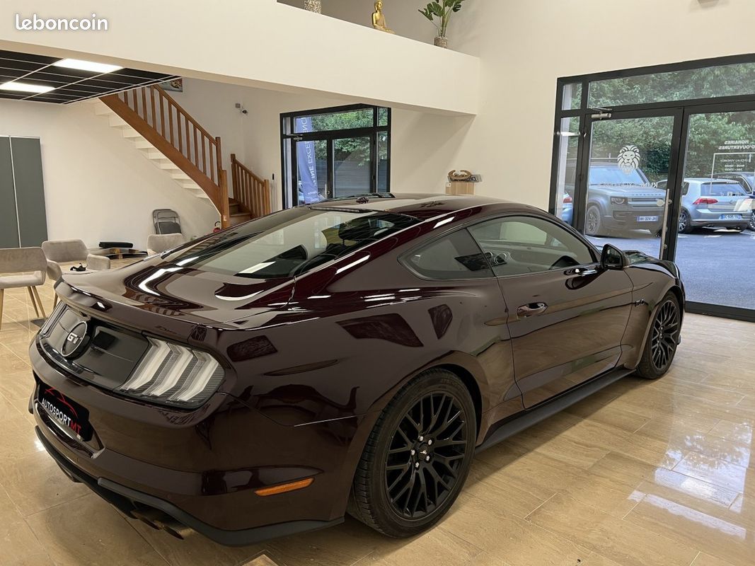 Ford Mustang 5.0 V8 GT 450 Ch BVA10 / Peinture Burgundy Velvet (Rare) / Pas de malus / Suivi complet / CarPlay / Android Auto / (image 5)