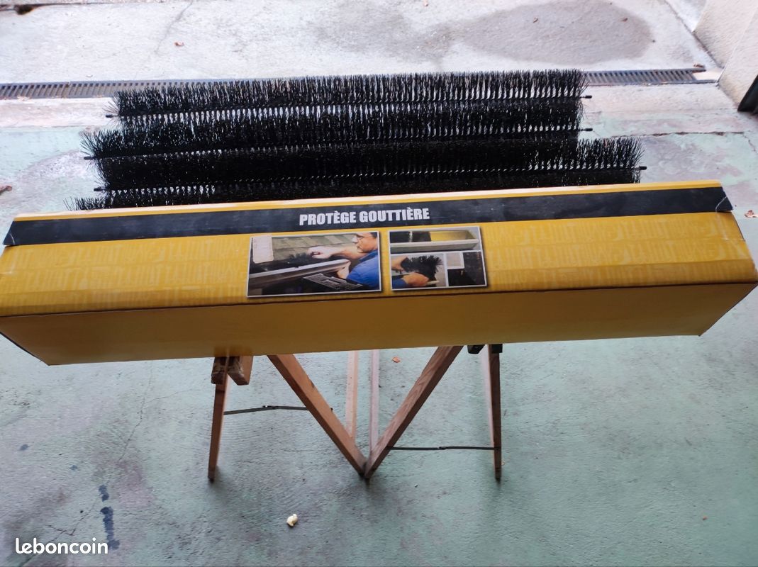 Brosse Protège Gouttière (image 1)