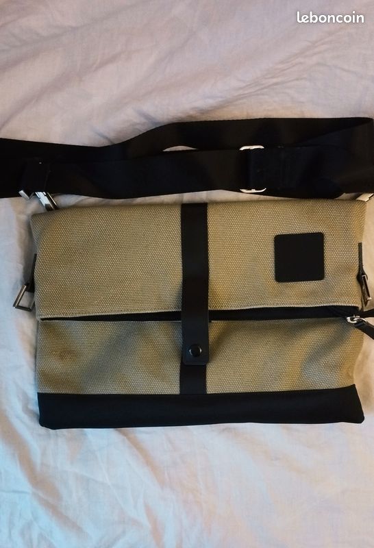Sac pour femme a bandoulière (image 1)