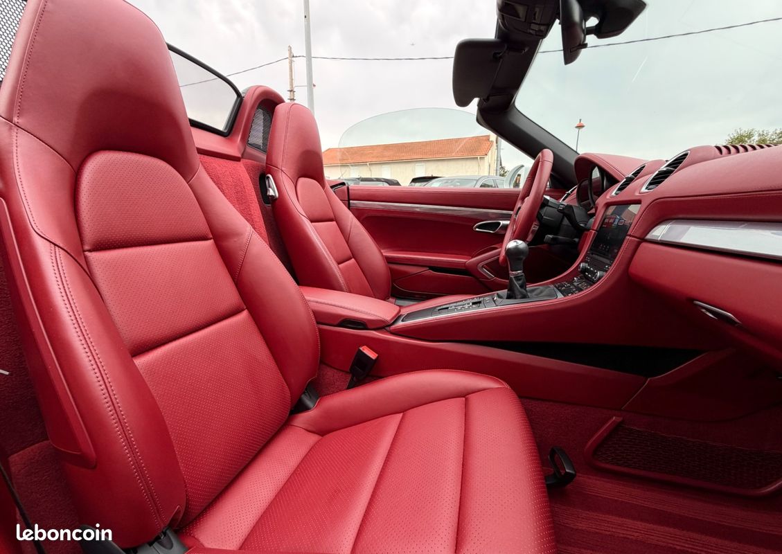 Porsche 718 boxster (982) 2.0 300ch - bvm6 - cuir etendu rouge bordeaux - jantes s 20 pouces - entretiens porsche (image 8)