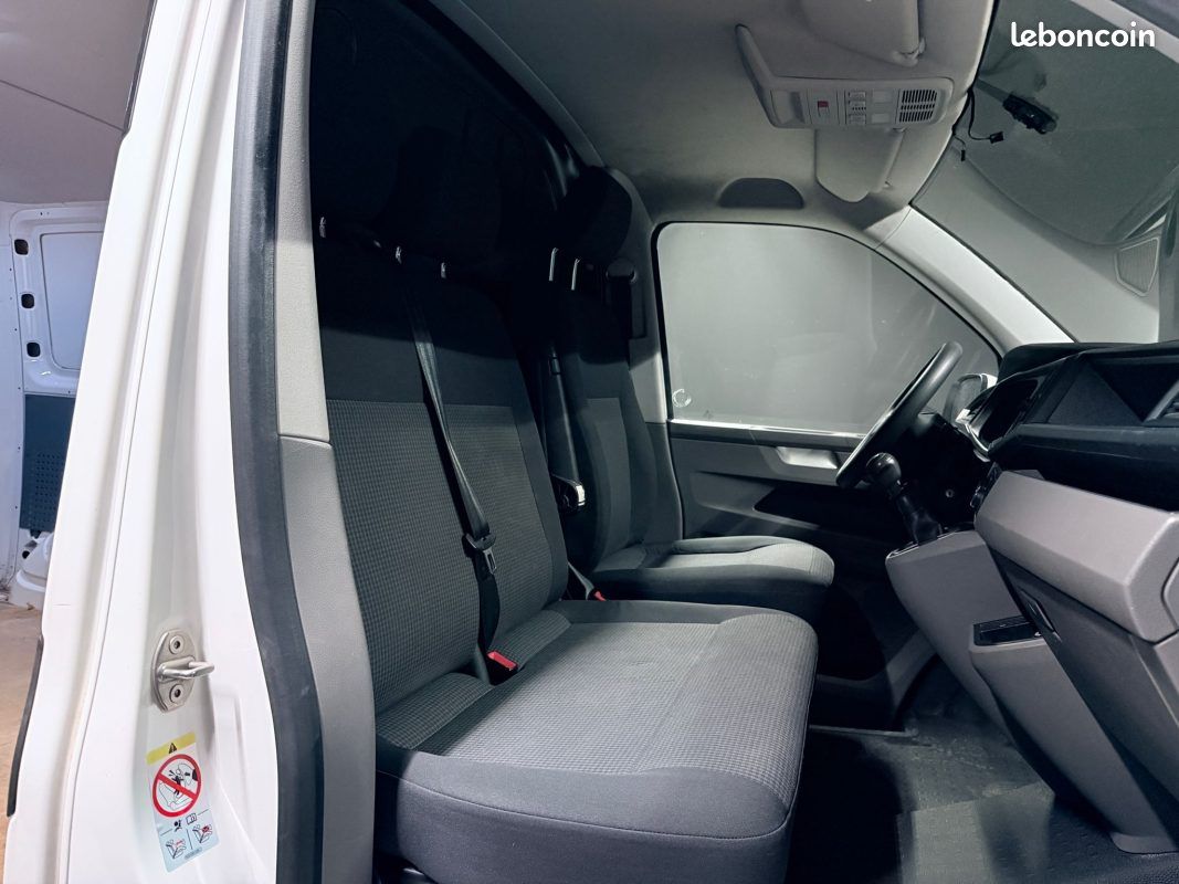 Volkswagen Transporter T6.1 L1H1 2.0 TDI 110ch (image 7)