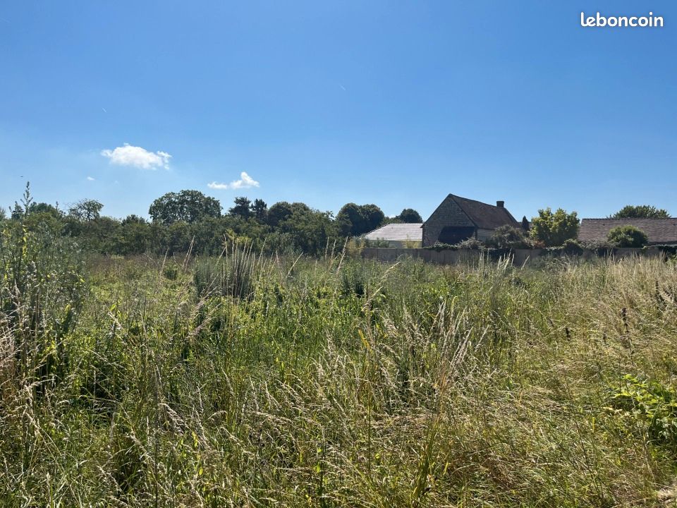 Terrain 1000 m² · à Val-de-Reuil · 92 000 €