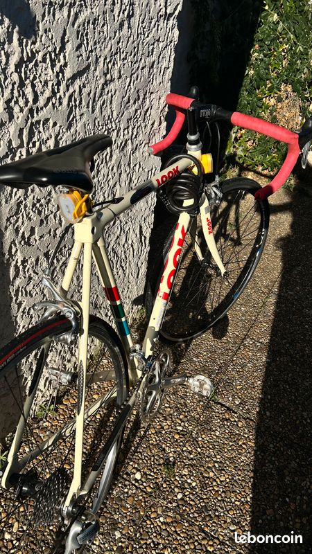 Vélo de route LOOK (image 1)
