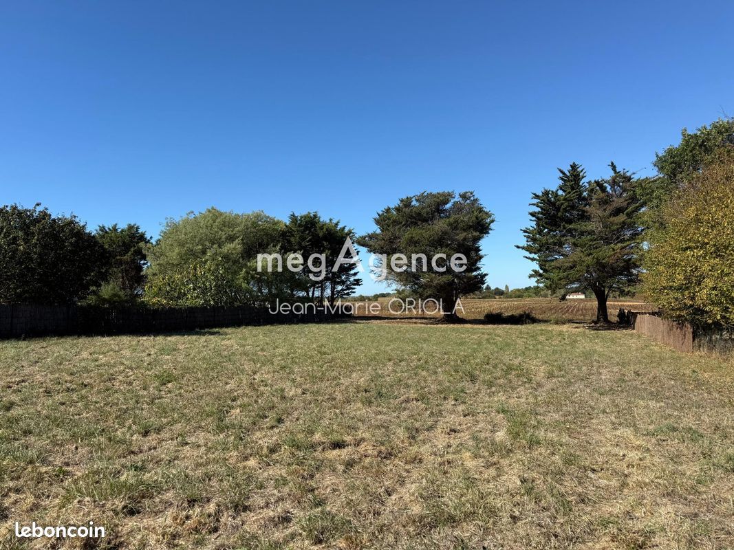 Terrain 1537 m² · à Talmont-Saint-Hilaire · 1 537 m² · 183 000 €