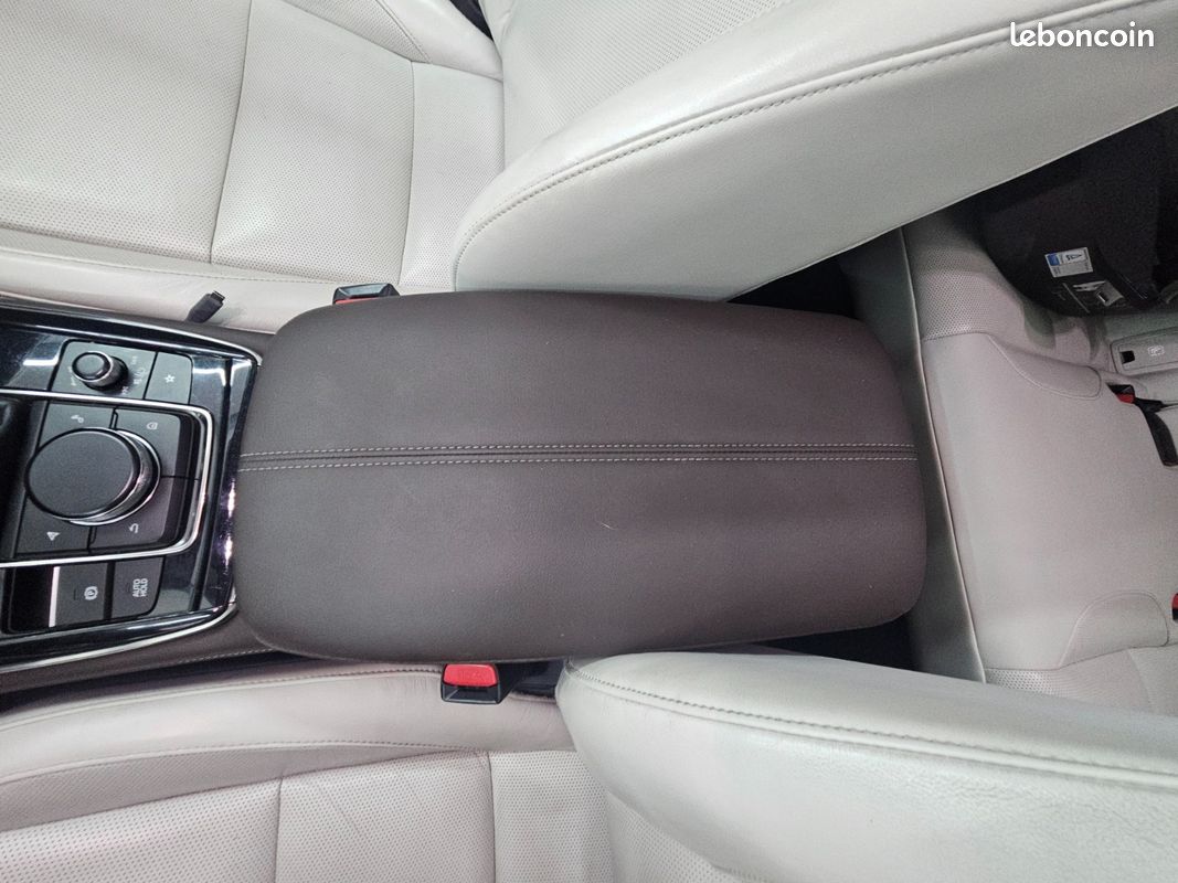 MAZDA CX-30 Exclusive 4x2 toit ouvrant / appel carPlay et Android auto / feux et essuis glace automatique / regulateur adaptatif / affichage tete auto / sièges et volant électrique chauffant (image 25)