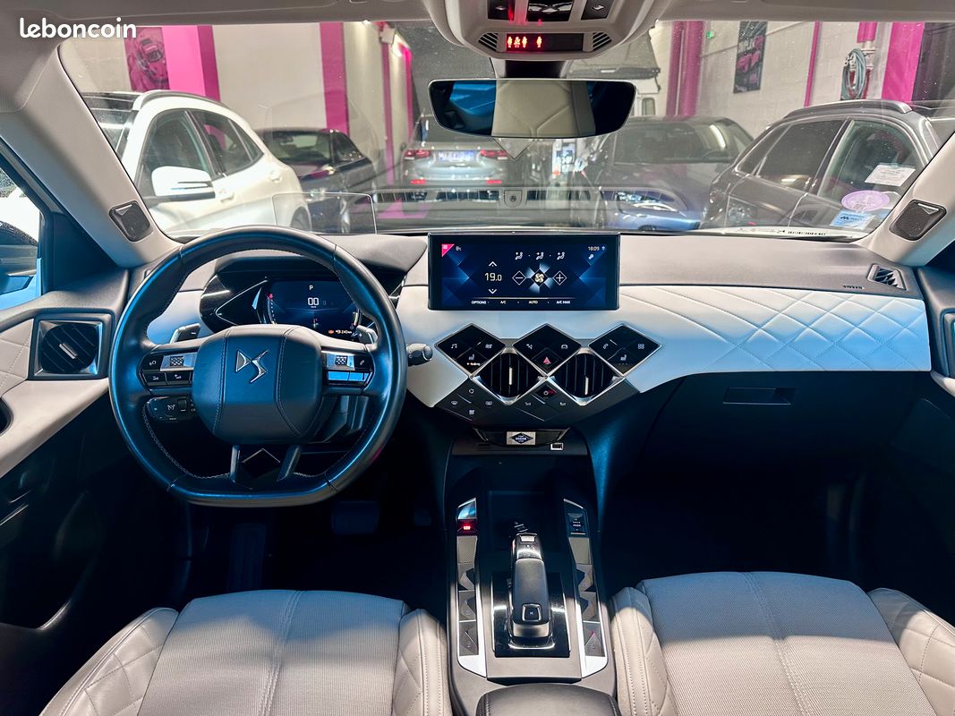 DS DS3 CROSSBACK GRAND CHIC 131Ch EAT8 Grand Chic full entretien DS carplay Garantie 12 mois (image 2)
