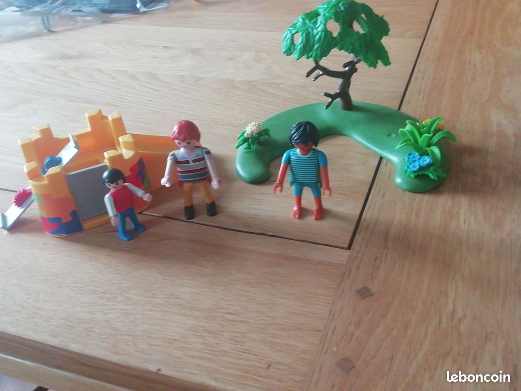 Aire de jeux Playmobil (image 2)