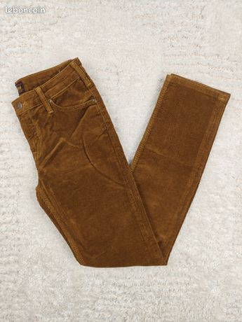Pantalon en velours côtelé avec taille élastique et jambes larges - Marron foncé | s.Oliver