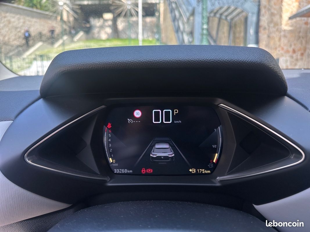 DS Ds3 Crossback 1.2 THP Puretech 12V EAT8 Rivoli (image 26)