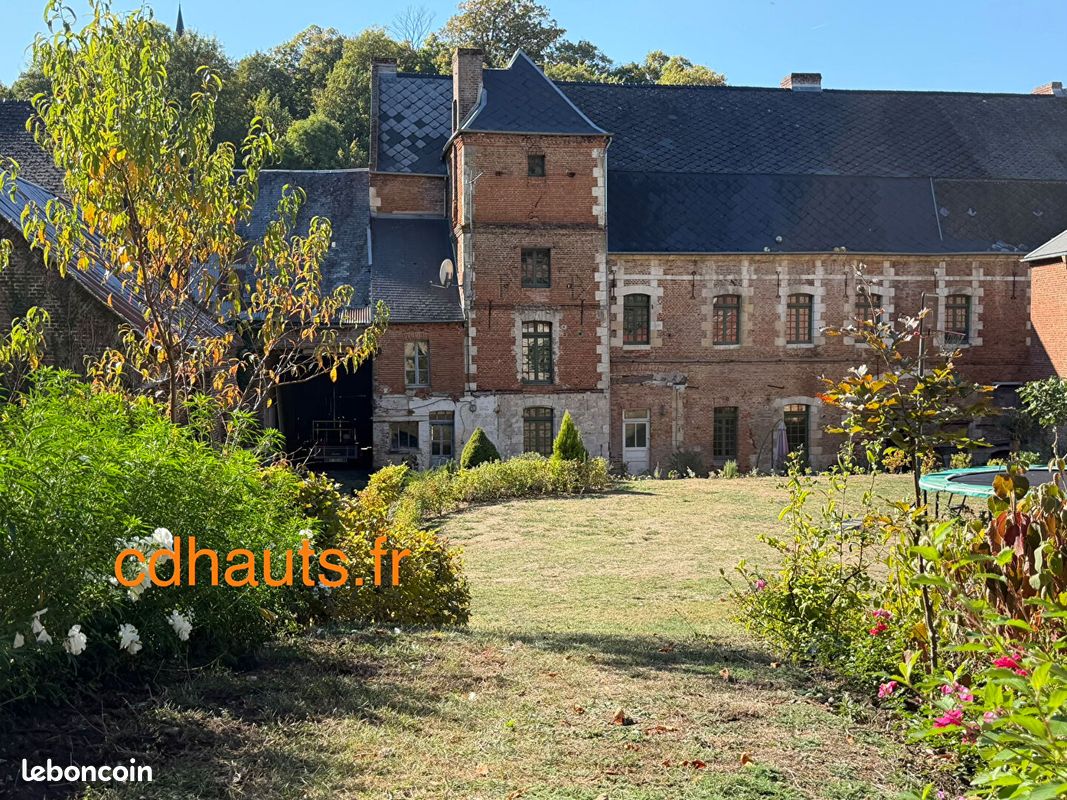 Maison 20 pièces 618 m² · à Marle · 618 m² · 282 100 €