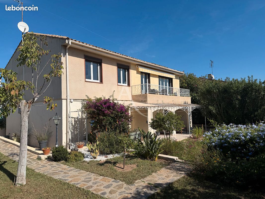 Maison 7 pièces 144 m² · à La Crau · 144 m² · 459 000 €