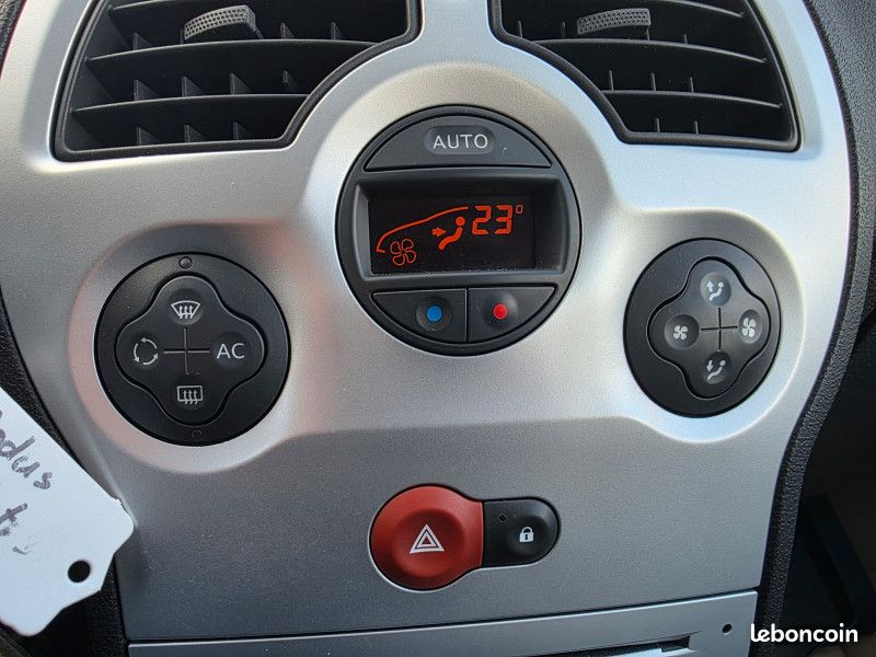 Renault GRAND MODUS 1.2 100CH DYNAMIQUE ECO² (image 18)