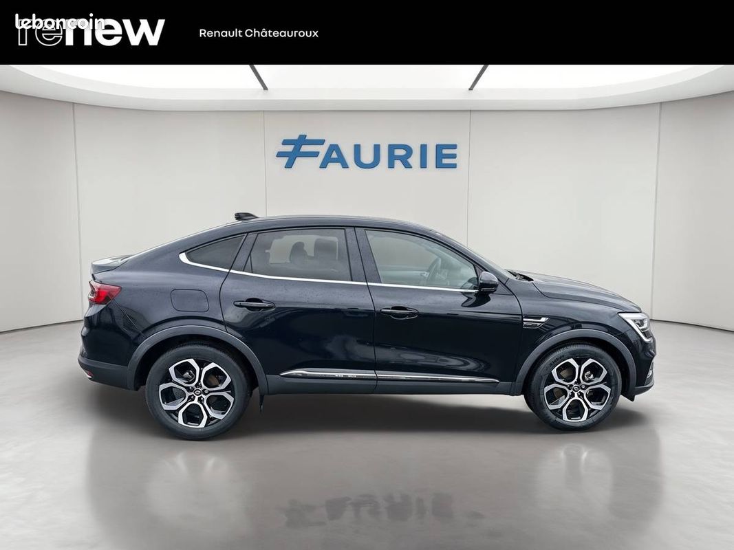 RENAULT Arkana E-Tech hybride 145 - 22 Techno (image 4)
