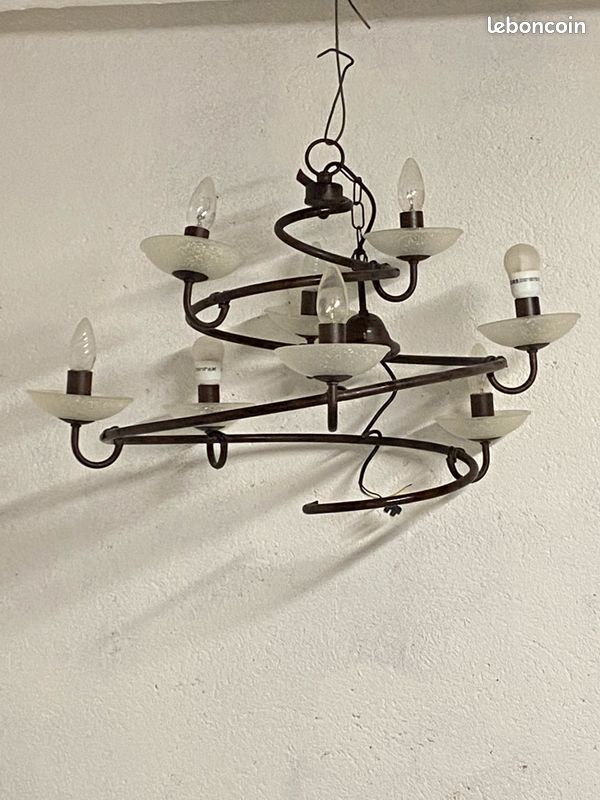 Lustre en fer forgé (image 2)