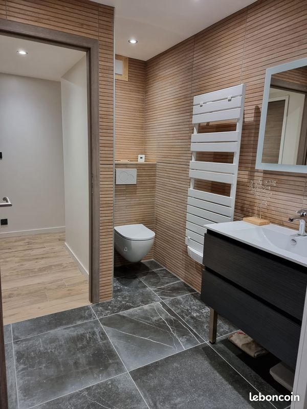 Appartement 5 pièces 130 m² · à Chapelle-des-Bois · 130 m² · 1 390 €