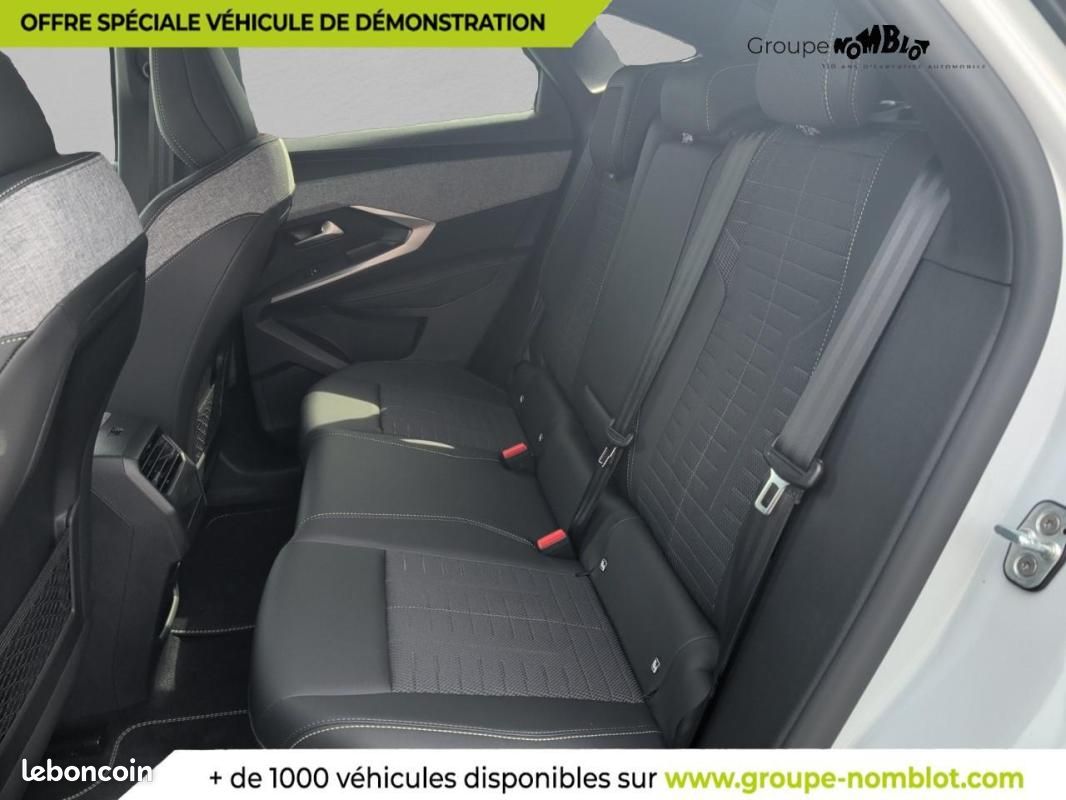 Peugeot 3008 ELECTRIQUE 210 ch 73 kWh GT (image 12)