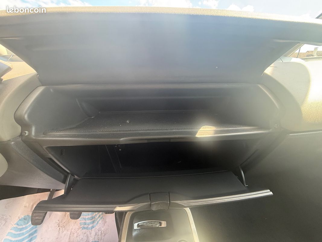 Renault espace 4 iv 2.2 dci 150cv 7 places authentique 2005 (image 27)