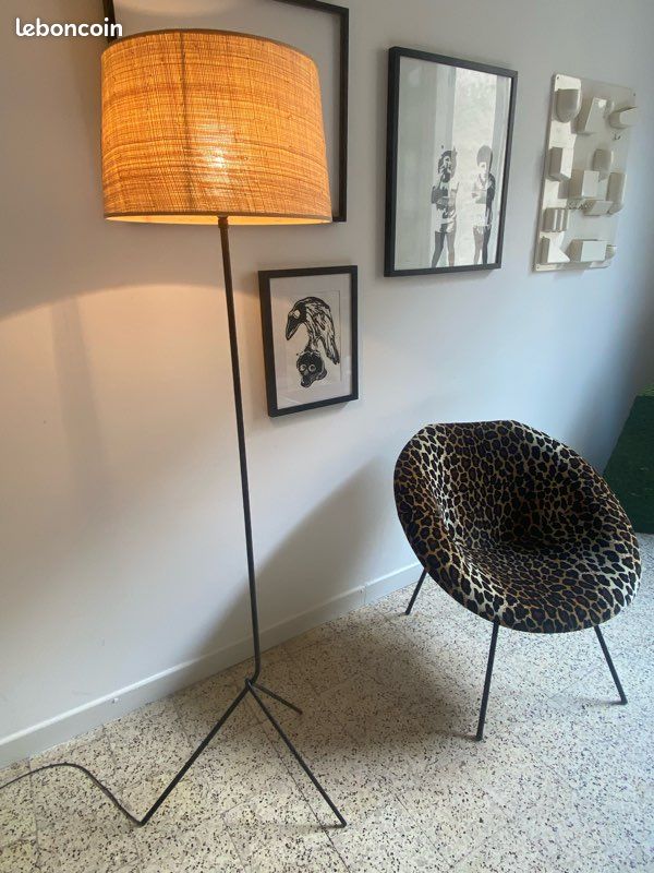 Lampadaire tripode vintage métal années 60 (image 3)