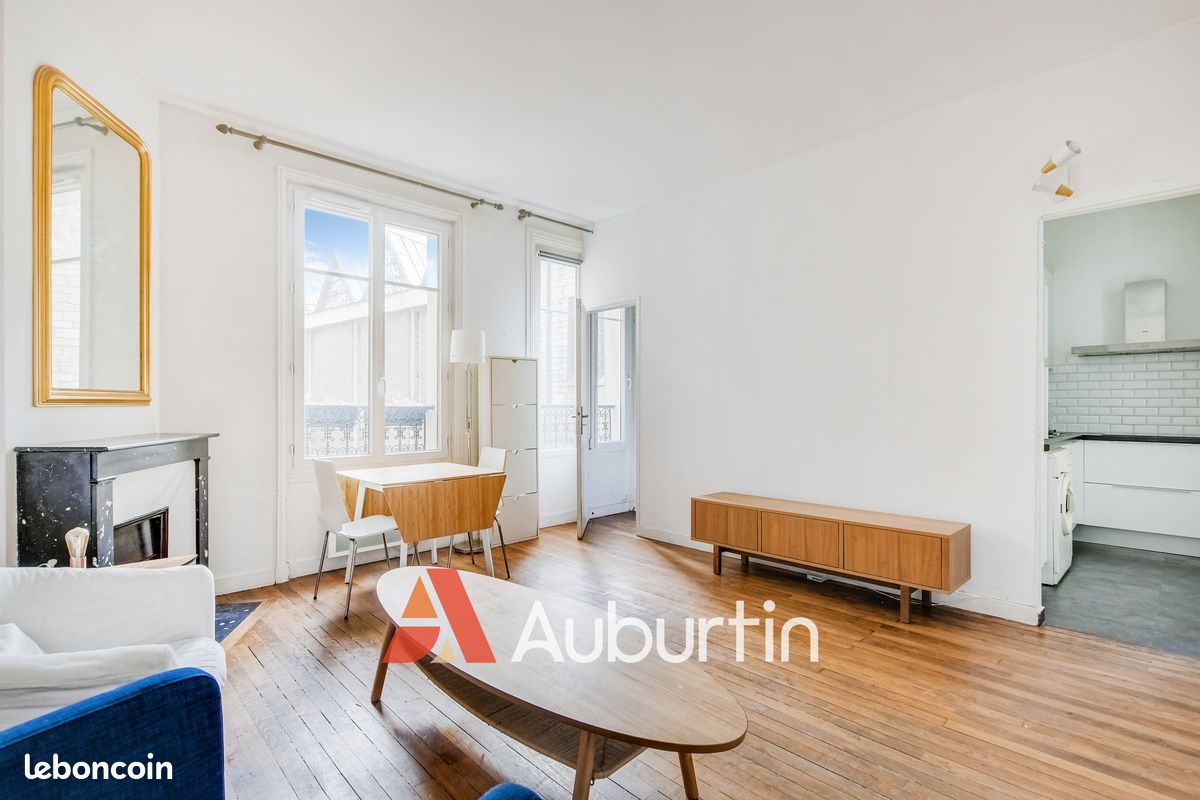 Appartement 2 pièces 38 m² · à Paris · 38 m² · 296 000 €