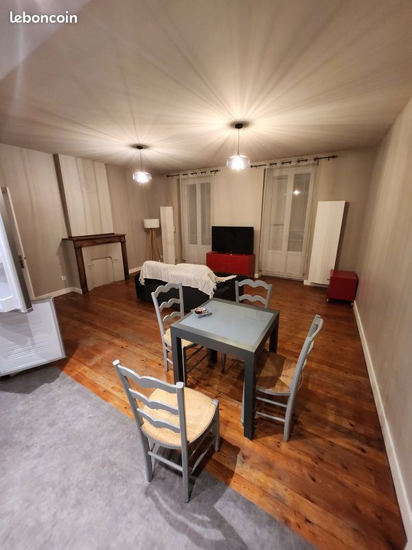 Appartement 2 pièces 56 m² · à Réalmont · 56 m² · 550 €/mois