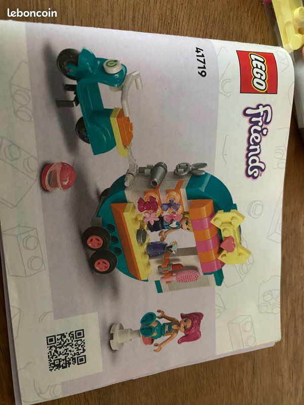 Lego friends (image 2)