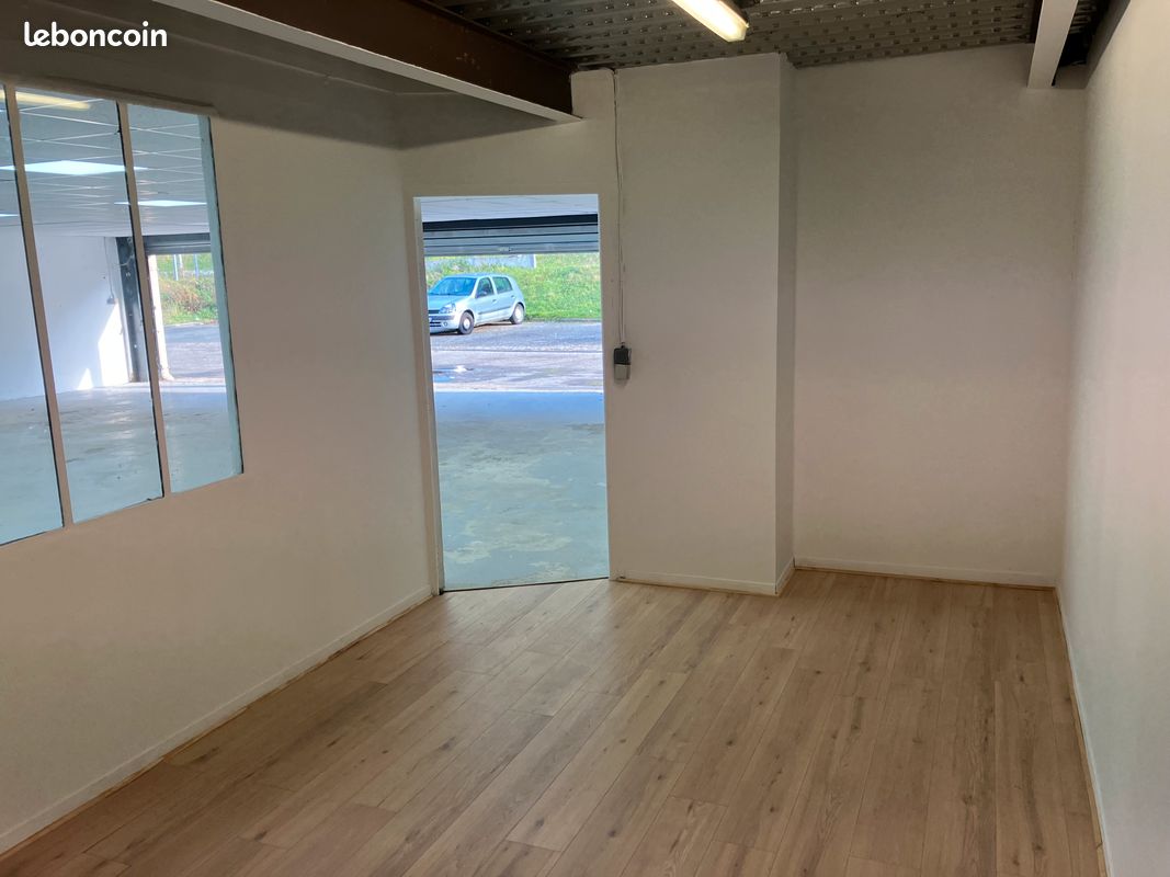 À louer – Local 145 m² – Activités / Bureaux – Verneuil-en-Halatte (image 3)