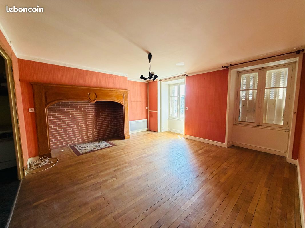 Local commercial 3 pièces 95 m² · à Allassac · 95 m² · 72 600 €