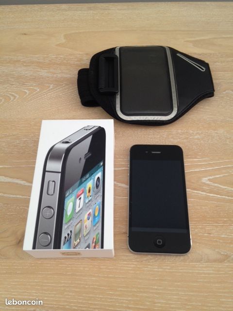 IPhone 4S Noir 32 GB (image 2)