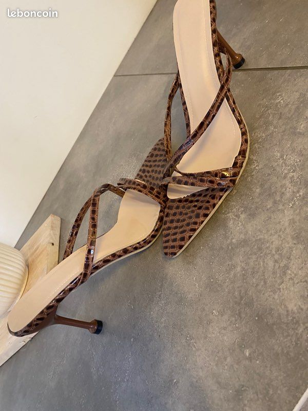 Chaussure jamais porté (image 1)