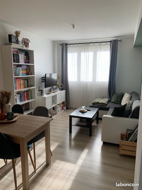 Appartement 3 pièces 42 m² · à Laval · 42 m² · 560 €