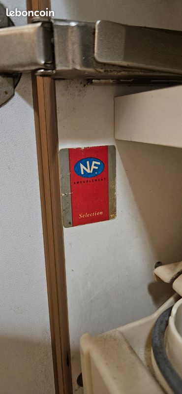 [A SAISIR] Cuisine complète MOBALPA Hêtre Massif (certifié label NF) + Équipements Prix : 900 (Négociable si enlèvement rapide avant le 08/02) (image 3)
