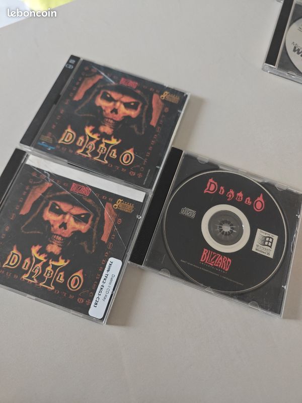 Lot Diablo 1 et 2 complet jeux PC - Jeux vidéo