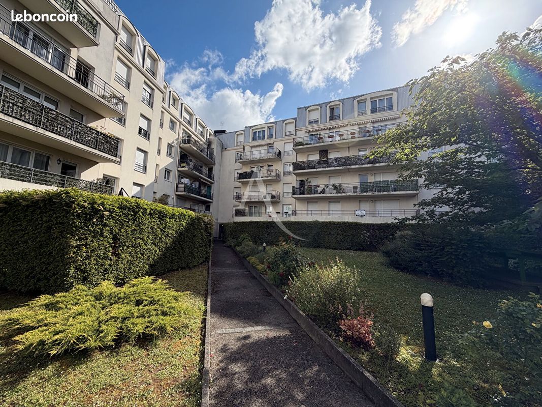 Parking 17 m² · à Drancy · 17 m² · 20 000 €
