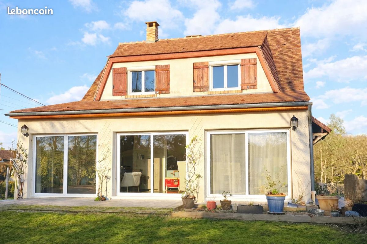 Maison 7 pièces 140 m² · à Saint-Maurice-Montcouronne · 140 m² · 420 000 €